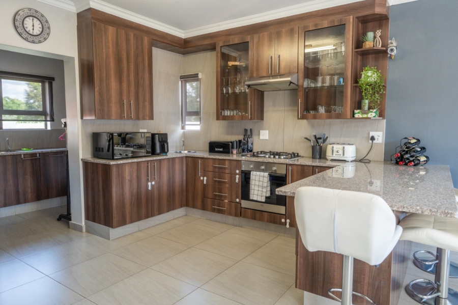 3 Bedroom Property for Sale in Grimbeeck Park North West